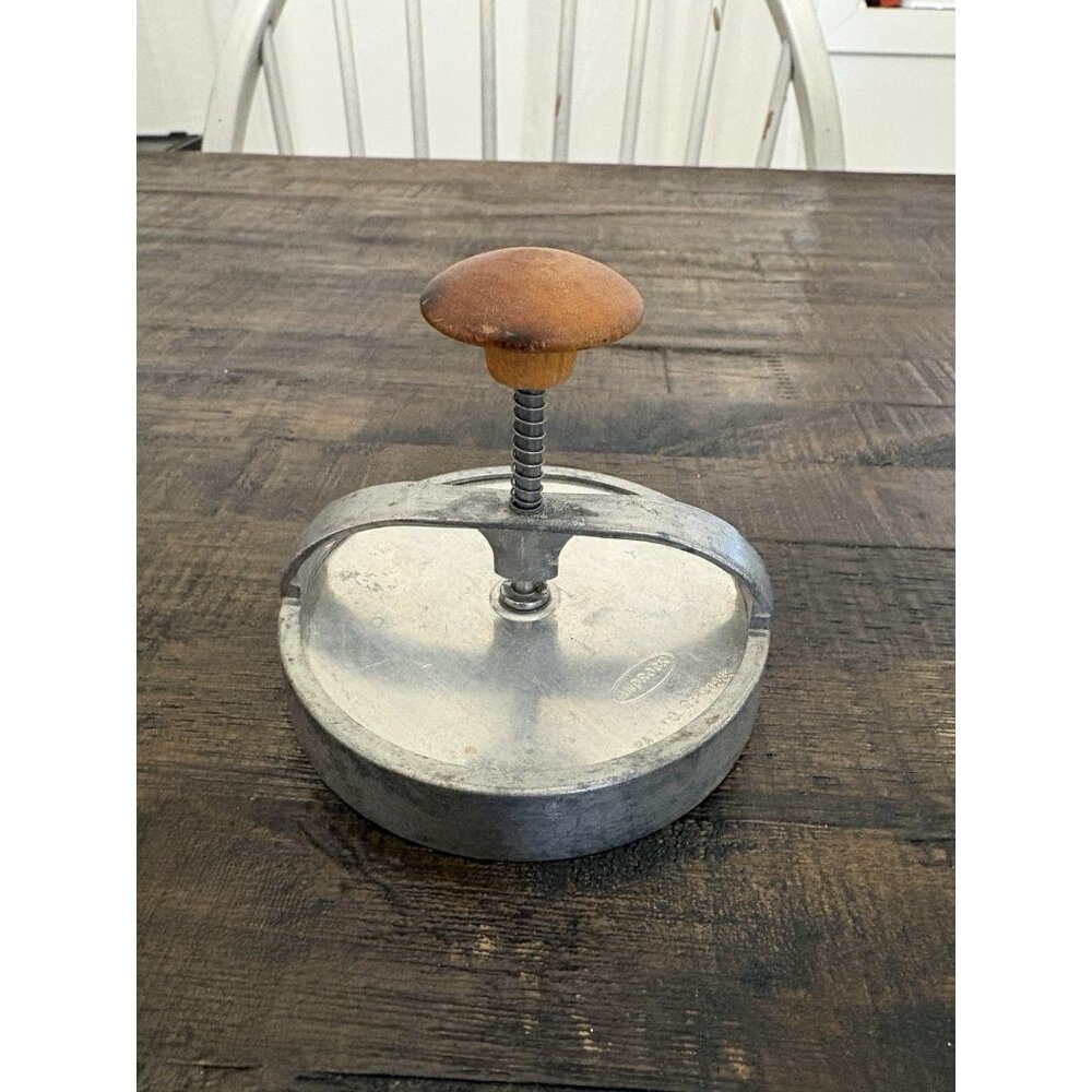 Vintage Androck Hamburger Press Cookie Biscuit Cutter Kitchen Dining Decor